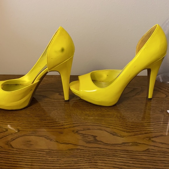 Paprika yellow heels - Picture 2 of 4